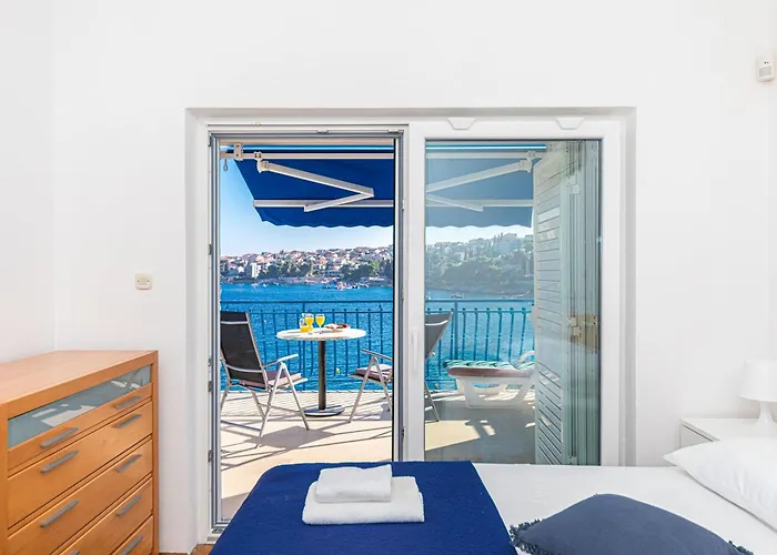 Semesterbostad Summer By The Sea Trogir